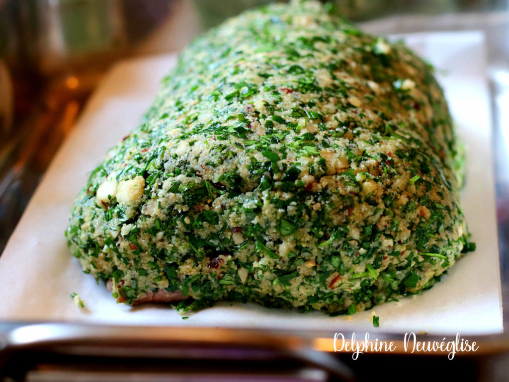 Rôti de filet de boeuf Angus en croûte d'herbes