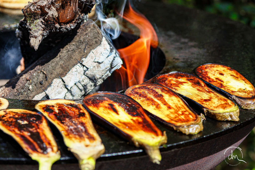 Préparation des aubergines, grillées