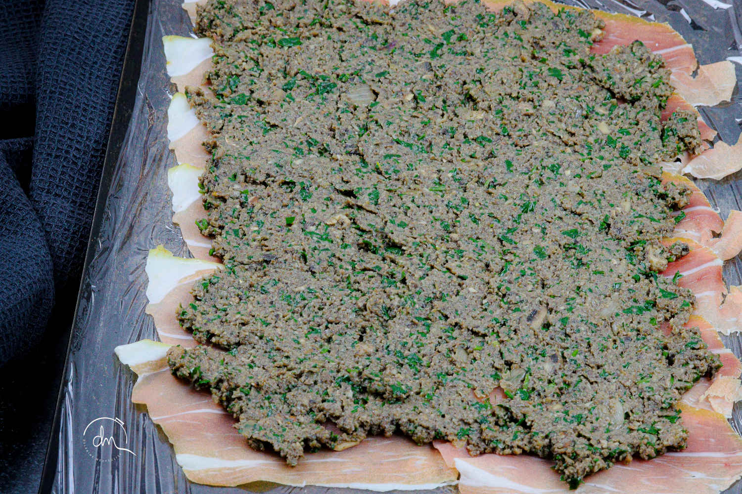 tranches de jambon cru avec duxelles de champignons