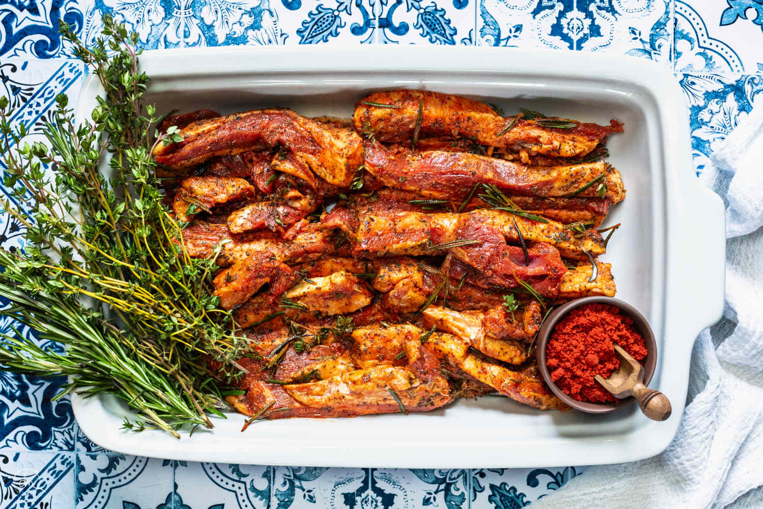 Tranches de poitrine 3D de Porc Noir de Bigorre AOP dans la marinade