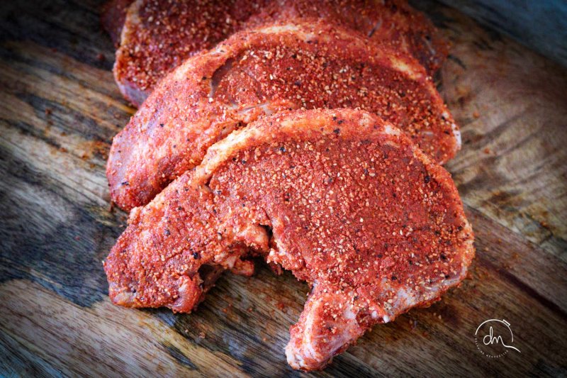 Côtes de Porc Noir de Bigorre AOP dans le filet