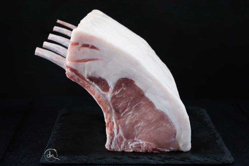 Carré à l'os Porc Noir de Bigorre AOP