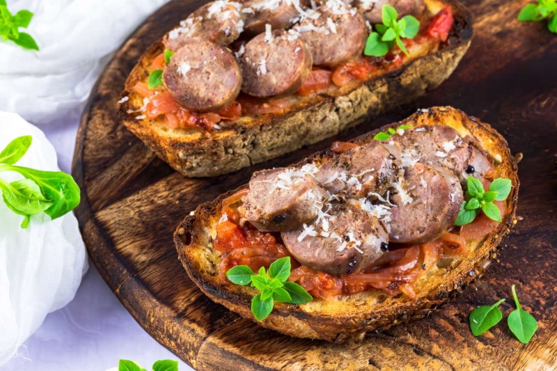 Bruschettas de saucisse de Porc Noir de Bigorre AOP